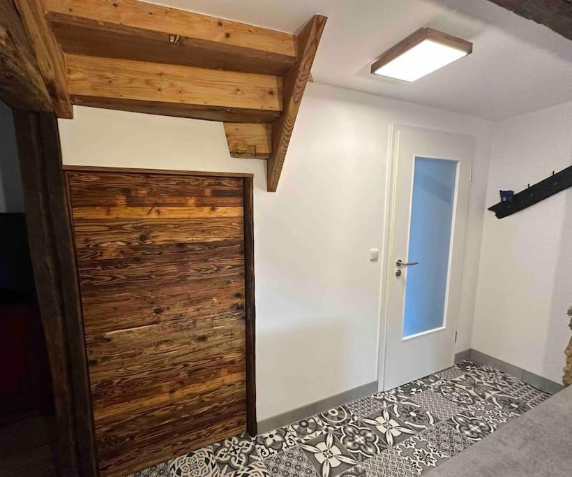 Neue Ferienwohnung Direkt Am Vulkanradweg Ortenberg  エクステリア 写真